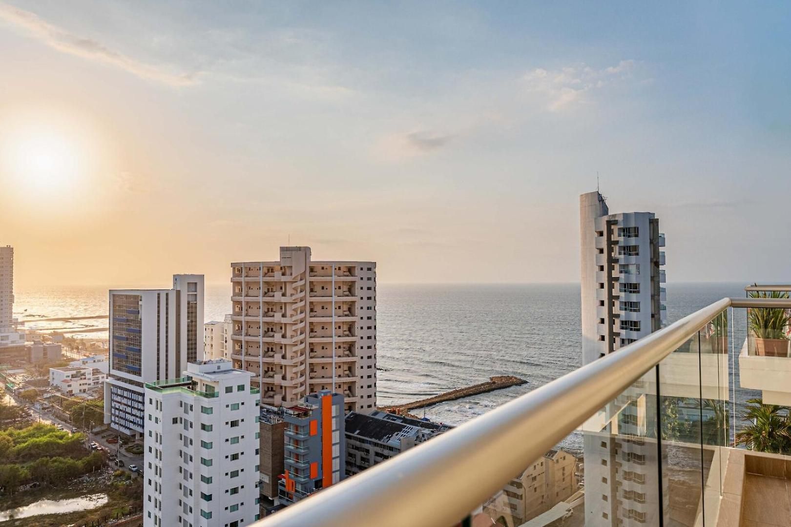 Panoramic 3br In Cabrero - Sea And Bay Views Apartamento *